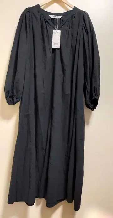 [ 미사용 새상품 ] Ray BEAMS 블랙 롱 원피스 긴팔