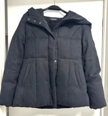 rienda 후드 부착 블랙 다운 자켓 S 사이즈 리엔다