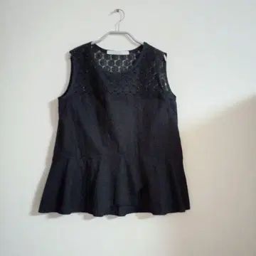 애드니시스 블랙 레이스 슬리브리스 상의