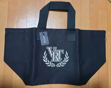 VERUTUM 블랙 토트백