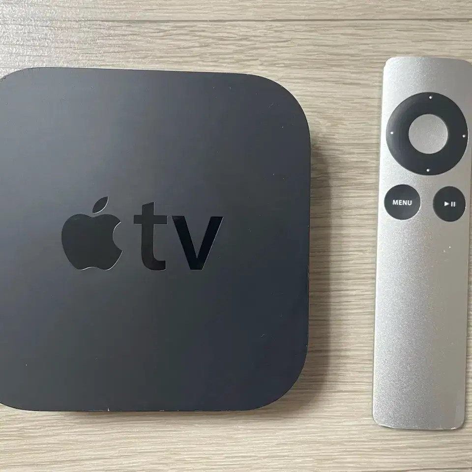 APPLE | 애플 애플 Apple TV 본체 + 리모컨 세트 on Bunjang Global Site.