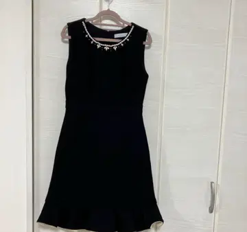 아베닐 에투알 블랙 슬리브리스 원피스 34