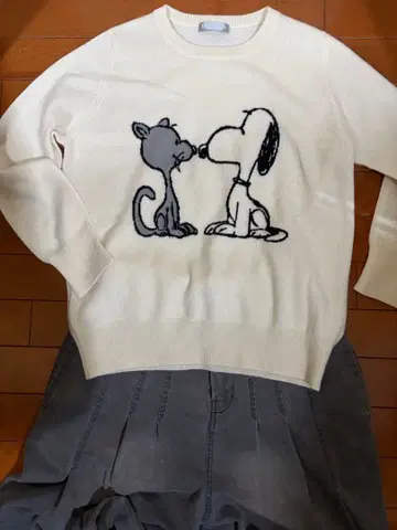 dinos 캐시미어 100% PEANUTS 크루넥 스웨터