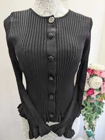 슈퍼 뷰티 스테디셀러 비쥬 가디건 이번 시즌 가을/겨울 블랙 44 새상품