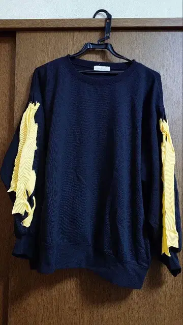 리본 트레이닝복