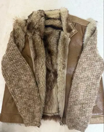 브라운 무스탕 코트