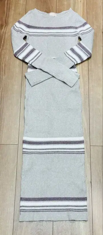 RESEXXY 리브 니트 긴팔 원피스