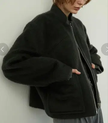 LA PEAU DE GEM 샤기 지퍼 블루종