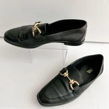 ZARA 블랙 로퍼 골드 금장 장식 23cm