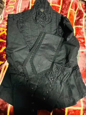 [ 새상품 ] ALICE and the PIRATES 타이 블라우스