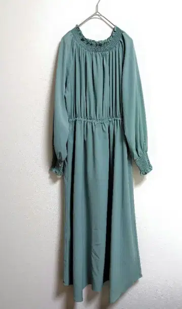 SHIPS 조젯 셔링 원피스 라임