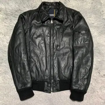 컨디션 최상 AVIREX 아비렉스 가죽 자켓 퀼팅 가죽
