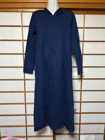 [새상품] 후드 부착 네이비 롱 원피스