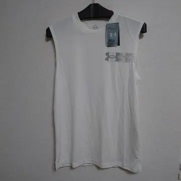 언더아머 화이트 슬리브리스 상의 S