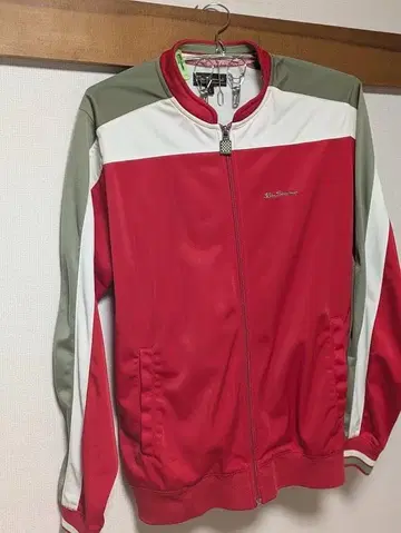 벤샤먼 저지 M 사이즈 레드 #OASIS #오다기리죠