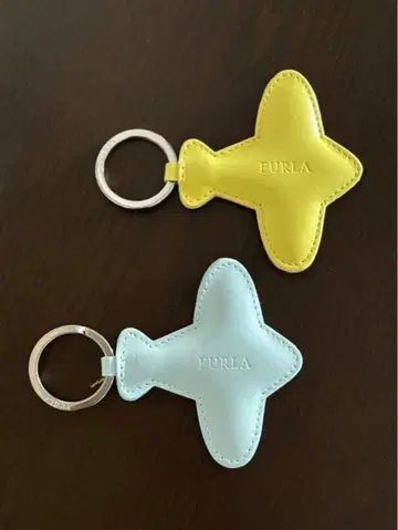 FURLA: 비행기 참 2개 세트