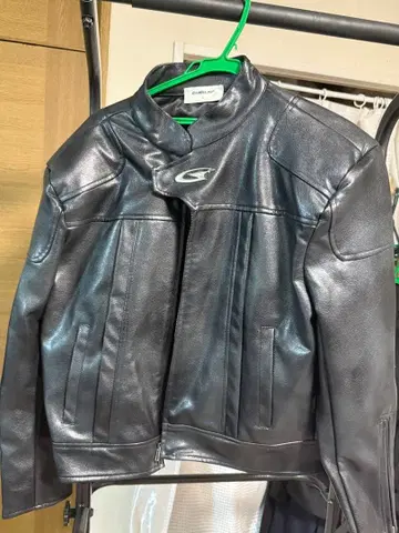 Turntide OPIUM 블랙 가죽 라이더 자켓