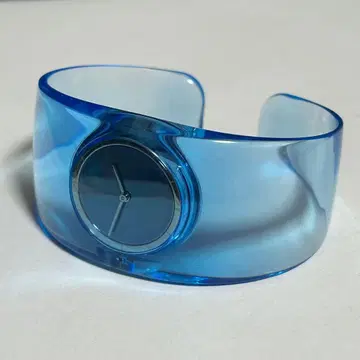 ISSEY MIYAKE O 클리어 시계 파란색 투명 뱅글 손목시계