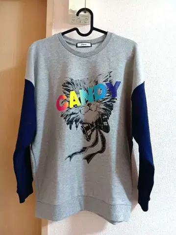 미사용 새상품 JOUETIE CANDY 고양이 프린트 맨투맨