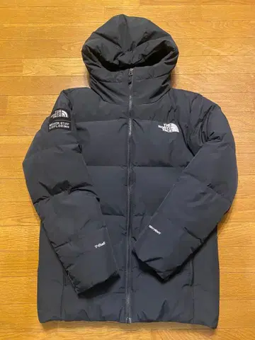 THE NORTH FACE 블랙 다운 자켓
