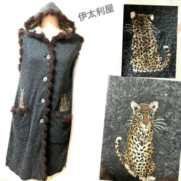 이타리야 레오파드 무늬 자수 장식 그레이 울 베스트