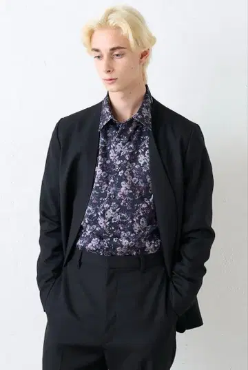 Lu's 노카라 자켓 블랙