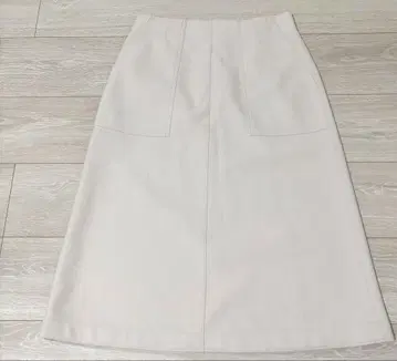 [ 새상품급 ] 베이지 타이트 스커트 무릎 기장