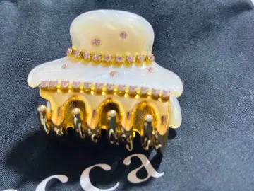 [컨디션 최상] 아카 acca 클립 헤어 클립 펄 화이트 큐빅