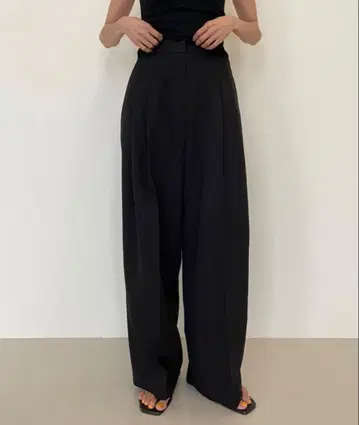 로우라이즈 투 턱 와이드 슬랙스