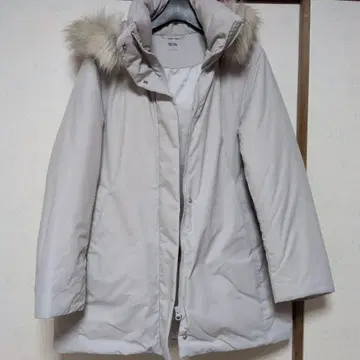 UNIQLO 후드 부착 하이브리드 다운 코트 M 사이즈