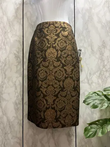 에트로 블랙과 금색 다마스크 무늬 타이트 스커트
