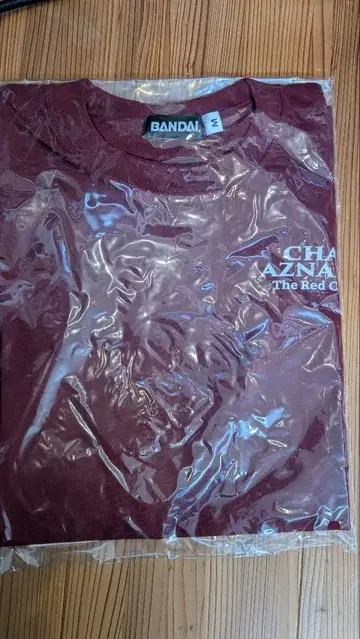 반다이 차 아즈나 T셔츠 M 사이즈