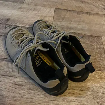 KEEN 아웃도어 신발 베이지 26.5cm