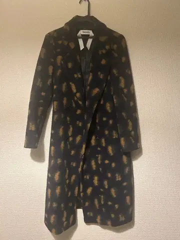 Spoom. 레오파드 무늬 롱 코트