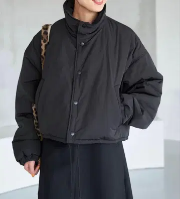 미사용 새상품 스픽 앤 스팬 패딩 숏 블루종 블랙 38