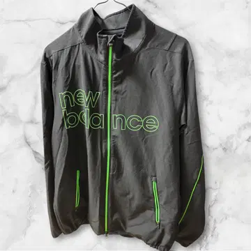 새상품급 new balance 얇은 소재 아우터 사이즈 5