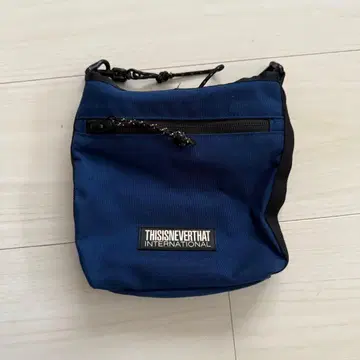 THISISNEVERTHAT 숄더백