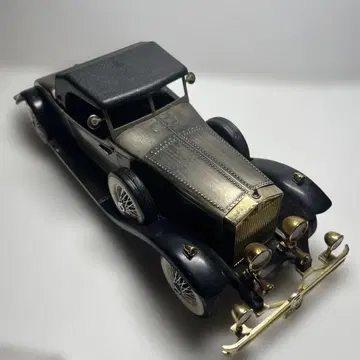 클래식카 메탈 블랙/골드