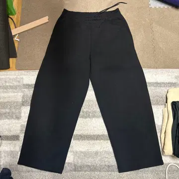 유니클로C 맨투맨 와이드 팬츠 L 사이즈