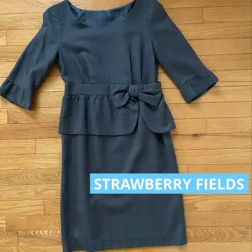 스트로베리 필즈 그레이 페플럼 리본 원피스 5부 소매