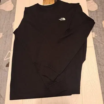 THE NORTH FACE 블랙 긴팔 T셔츠