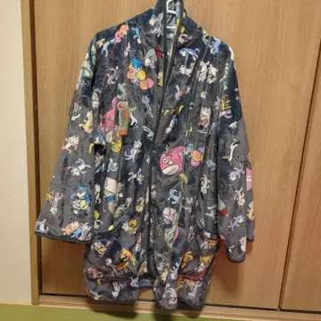 [택 포함] nico and 11마리 고양이 고양이 프린트 한텐