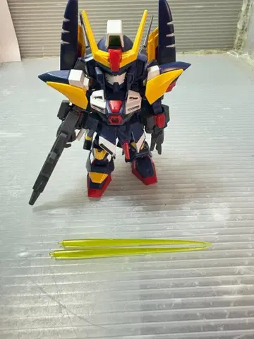 SD 건담 크로스 실루엣 토네이도 건담 완성품