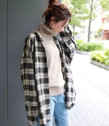 저널 스탠다드 비에라 빅 셔츠 완판