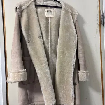 COCODEAL 페이크 무스탕 코트 베이지