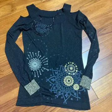 데시구알 얇은 소재 니트 중고