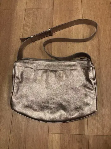 이아파피요네 스와로 바닥 숄더백