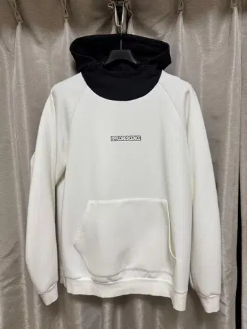 EFFLORESCENCE 후드티