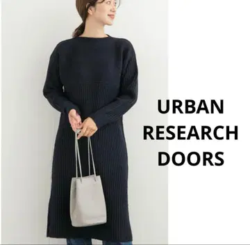 URBAN RESEARCH DOORS 리브 절개 니트 원피스