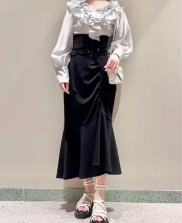 스나이델 snidel 프론트 버튼 하이웨스트 스커트